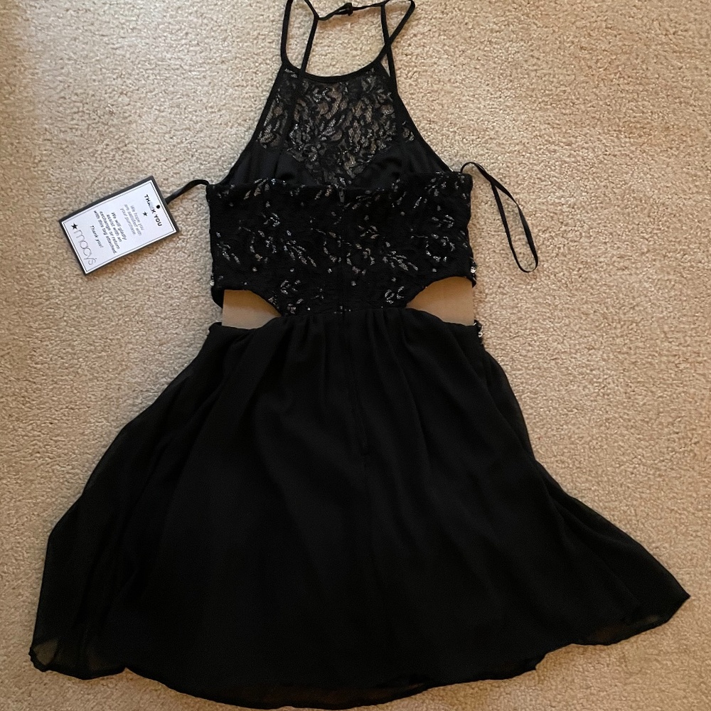 Nwt darlin cut out lace and beaded black mini formal dr… - Picture 3 of 9